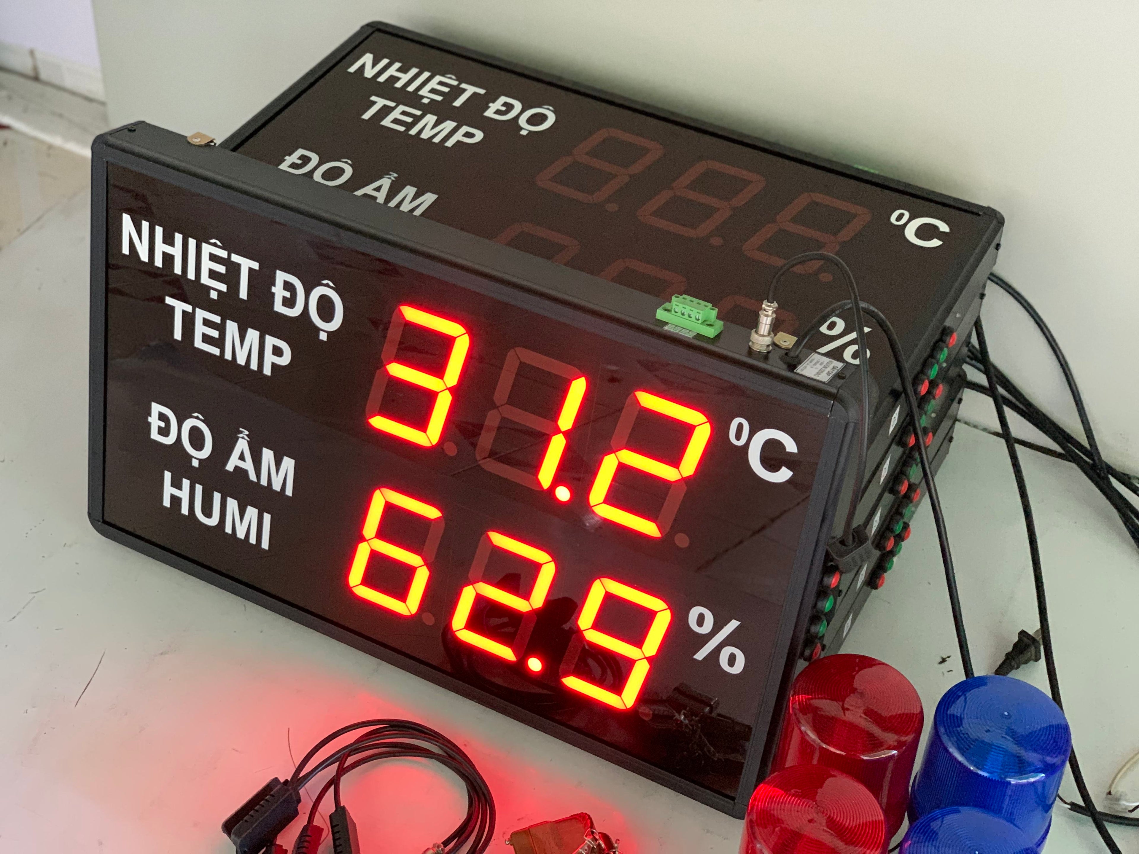 Temperature and Humidity Sensor for Industrial Applications | AT-THMT-S