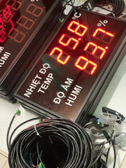 Industrial Temperature and Humidity Sensor with LED Display