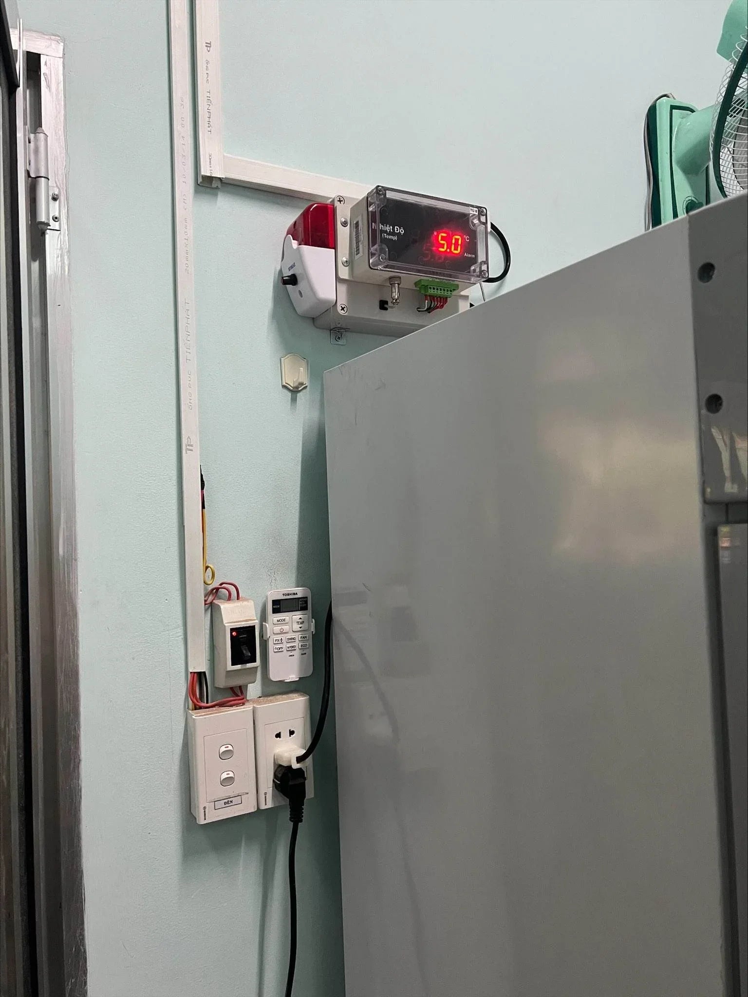 Pharmaceutical Temperature Alert System | Vaccine storage
