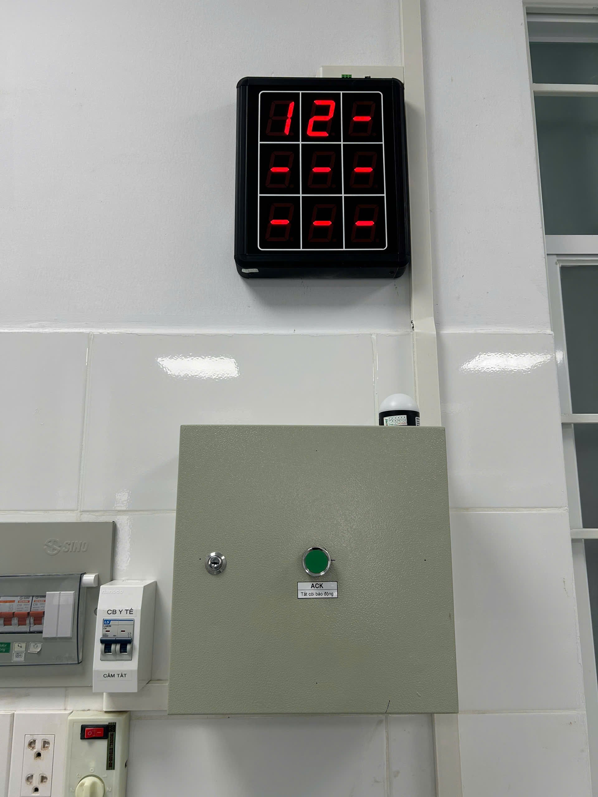 Nurse Call System SOS Button & Room Indicator Light | Smart Nurse Call System