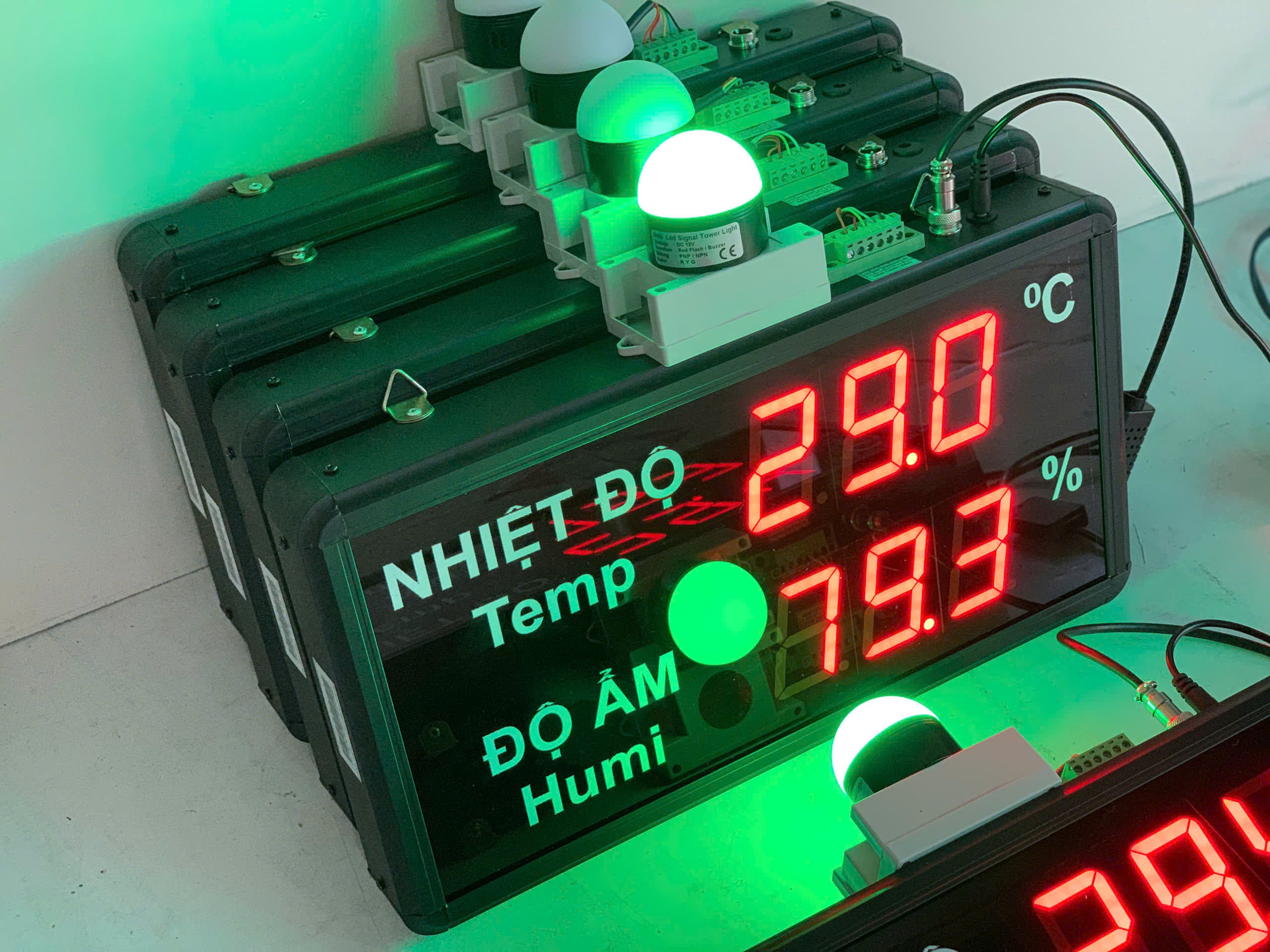 Temperature and Humidity Sensor for Industrial Applications | AT-THMT-L